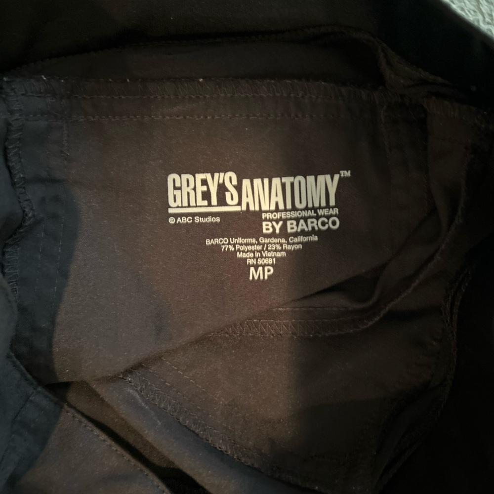 Grey's Anatomy and Pro-Health Scrubs Pants (M- 9.5 / 10)